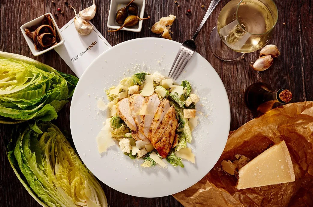 ceasar-salat-pizza-pollo-olomouc.webp