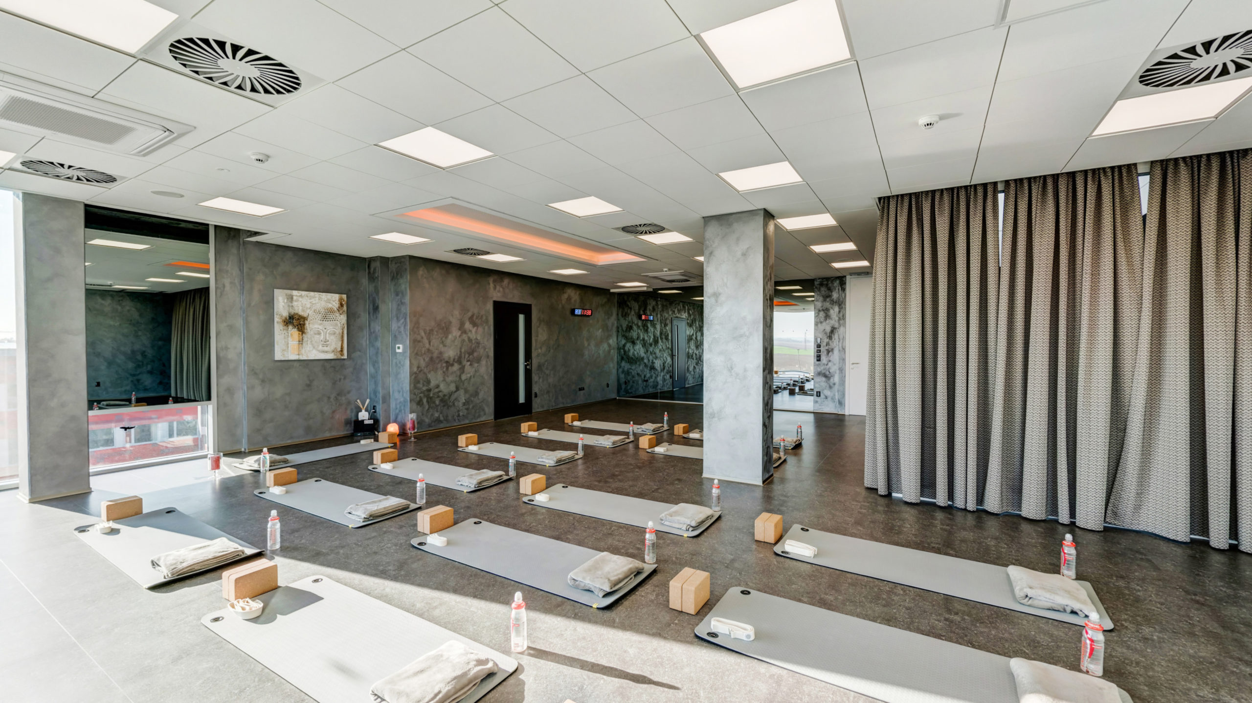 nutrend-world-fitness-posilovna-7.jpg