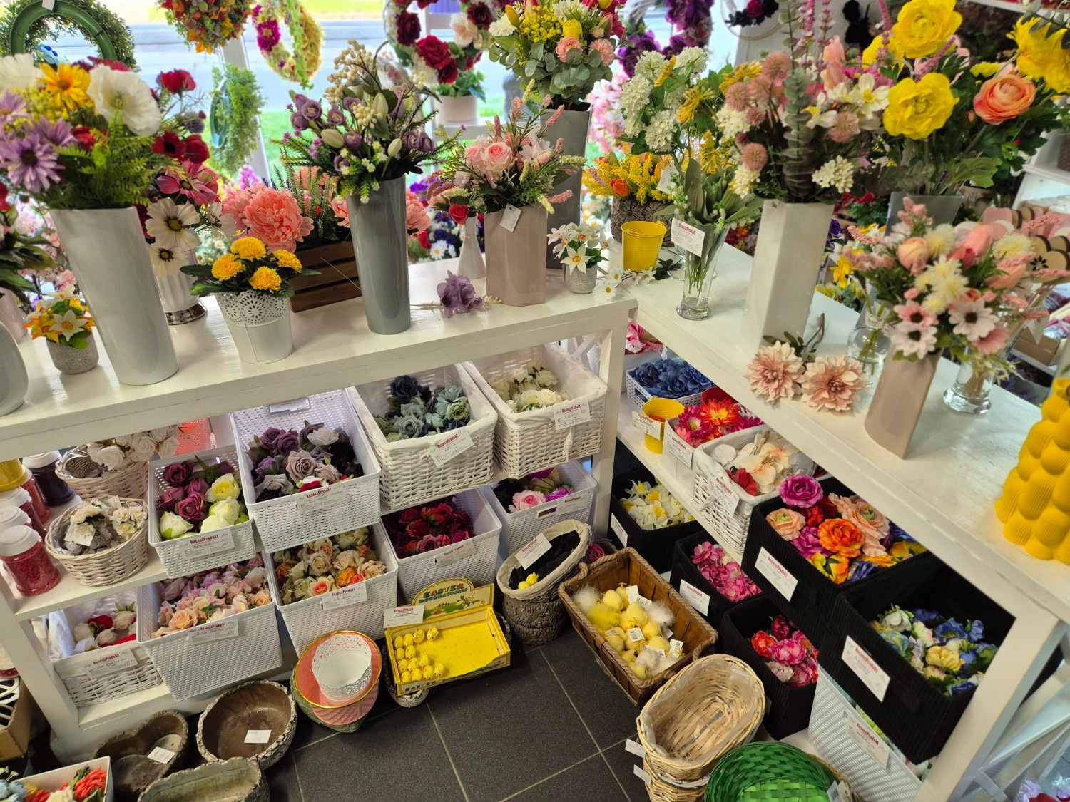 kvetinovy-butik-kvetinarstvi-kamzajitolomouc.jpg