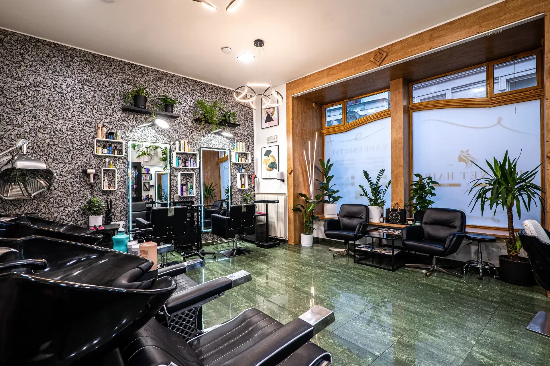 svet-kadernictvi-planet-hair.webp